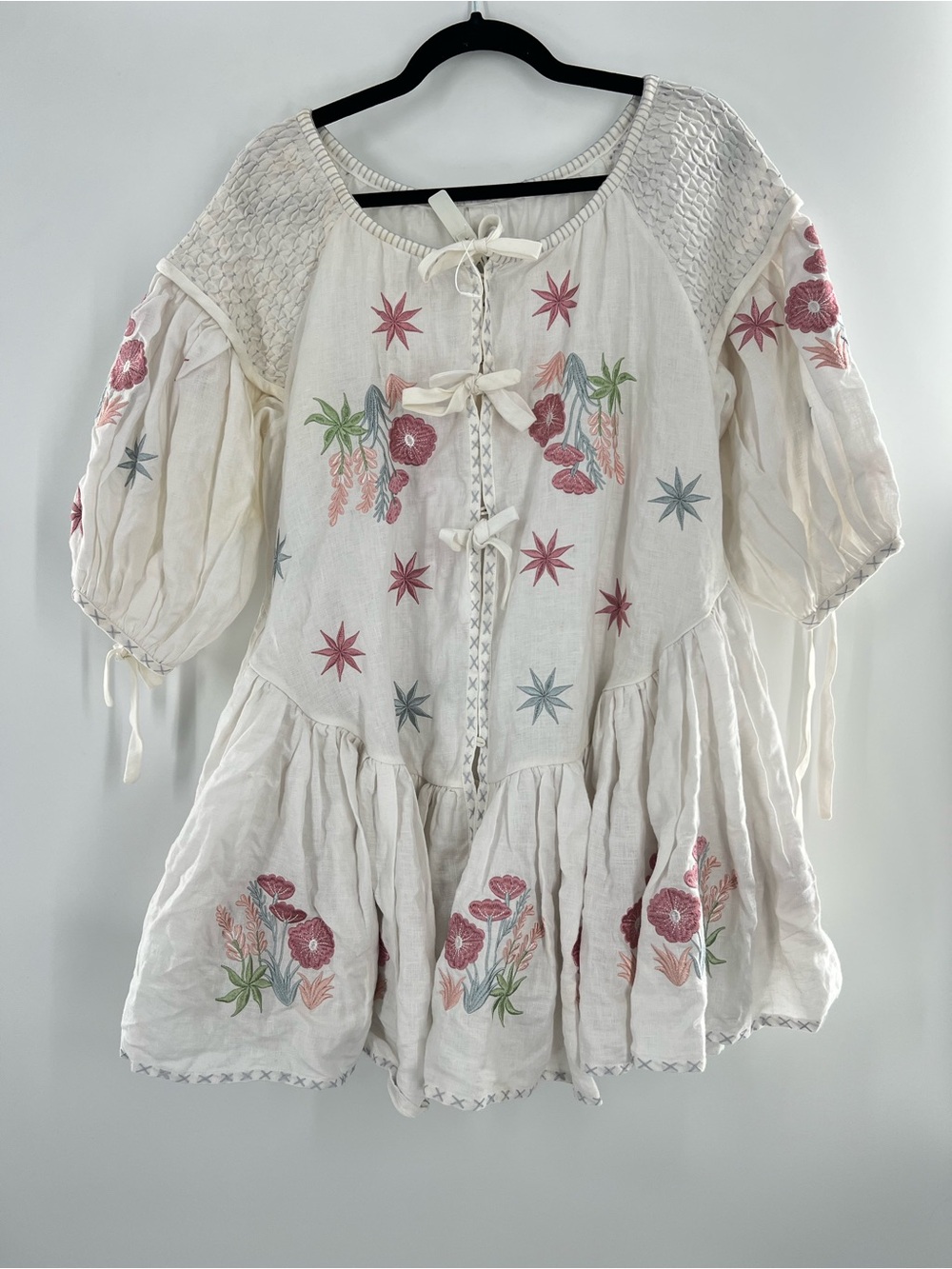Innika Choo NWT White Embroidered Mini Dress - Rare Meg Nettick frill smock mini